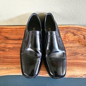 Mens dress shoes